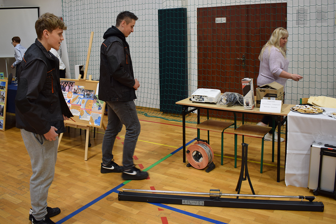 Giełda Szkół w Wąchocku